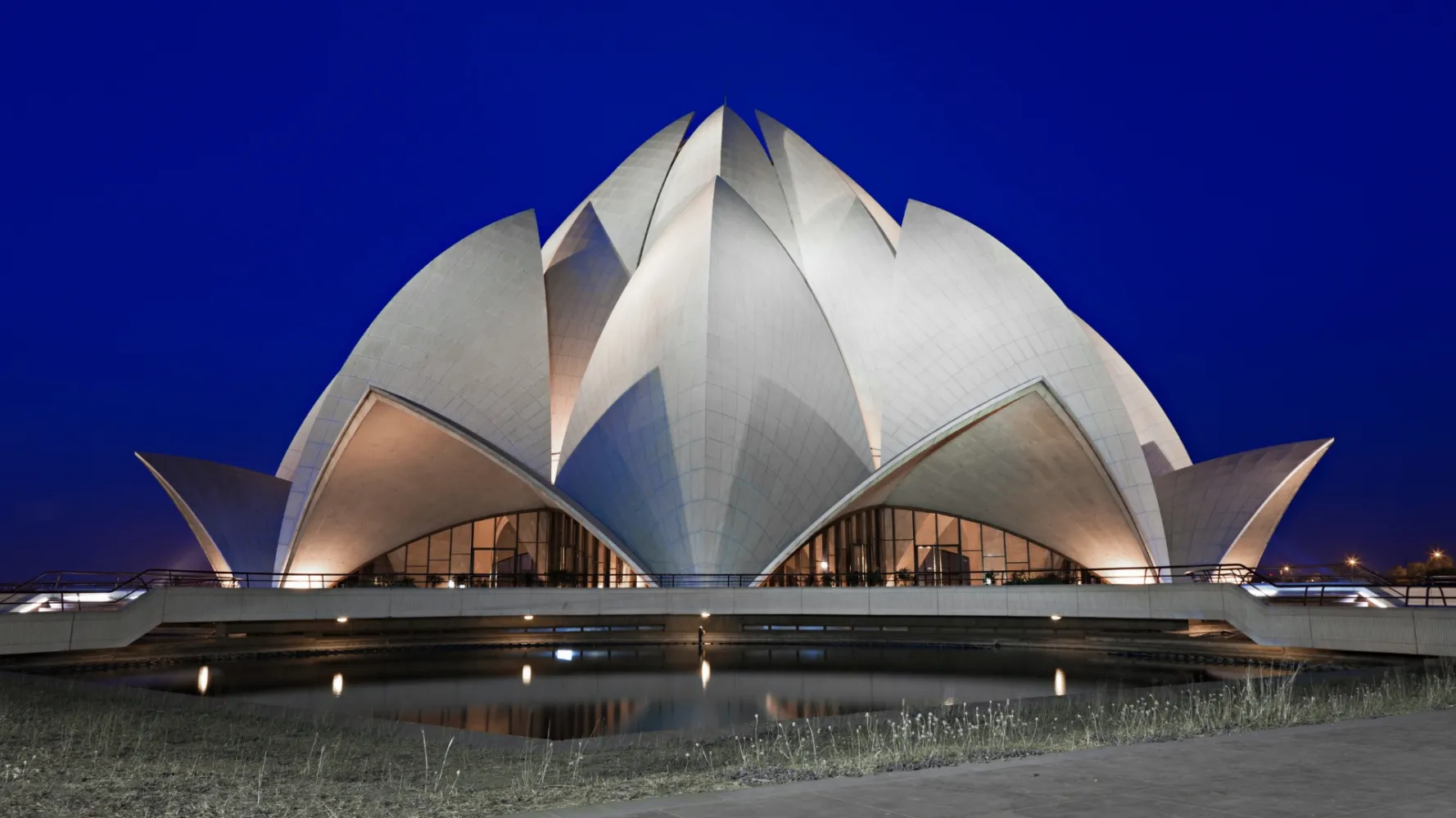 india03